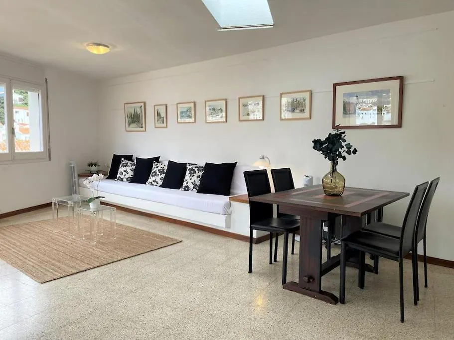 Des Puig - Apartment With Sea Views Cadaqués