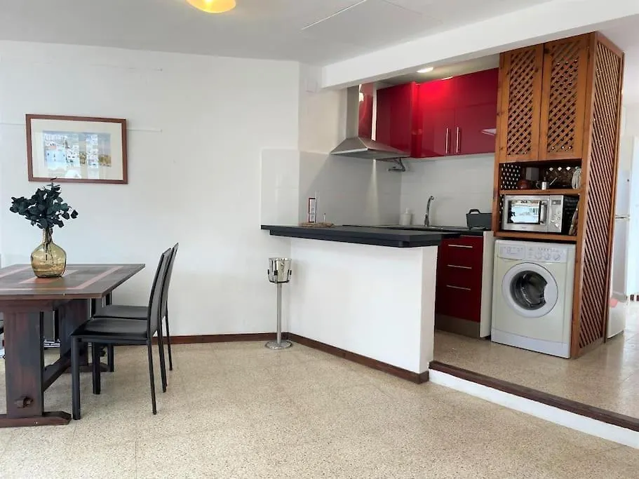 Des Puig - Apartment With Sea Views Cadaqués 0*,