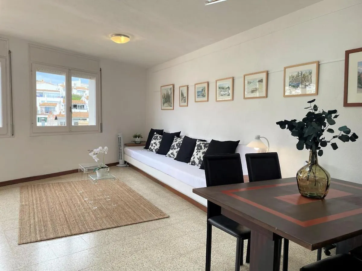 Des Puig - Apartment With Sea Views Cadaqués