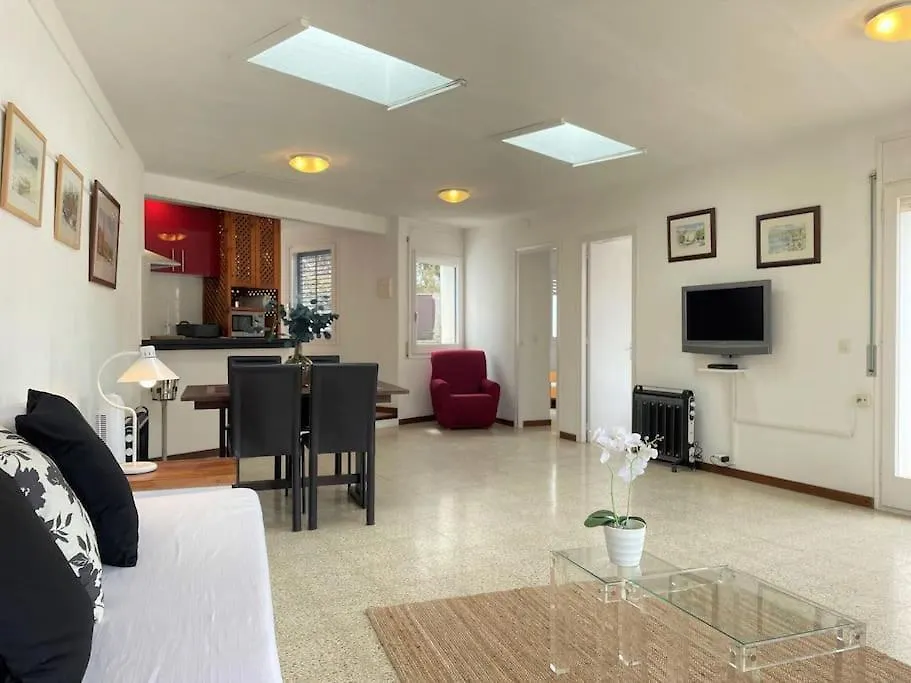 Des Puig - Apartment With Sea Views Cadaques